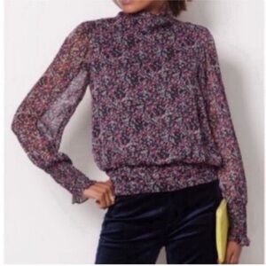 Evereve Scarlett Gathered Floral Blouse